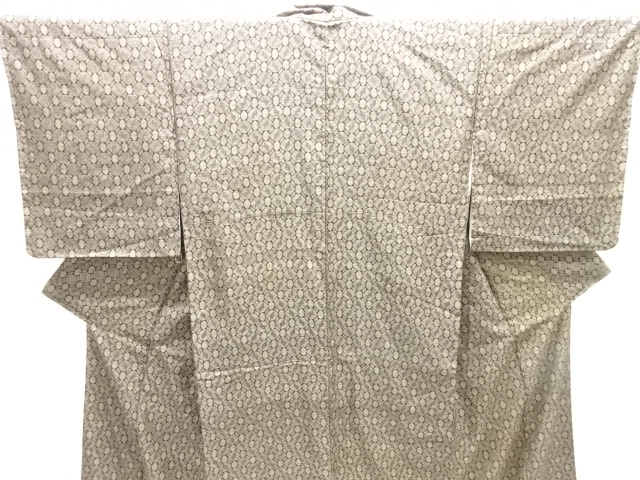  大正ロマン　幾何学模様織出し本場泥大島紬着物（割り込み絣）